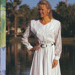 White Fringe and Lace Western Style Dress Sie Large never worn vintage from 90's